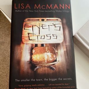 Lisa McMann | Mystery book